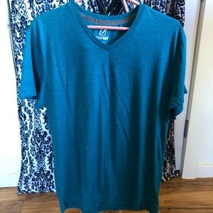 Men’s Amplify V-Neck T-Shirt